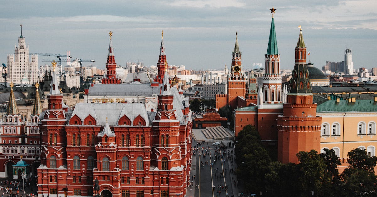 Pourquoi la Place Rouge à Moscou a-t-elle ce nom ?