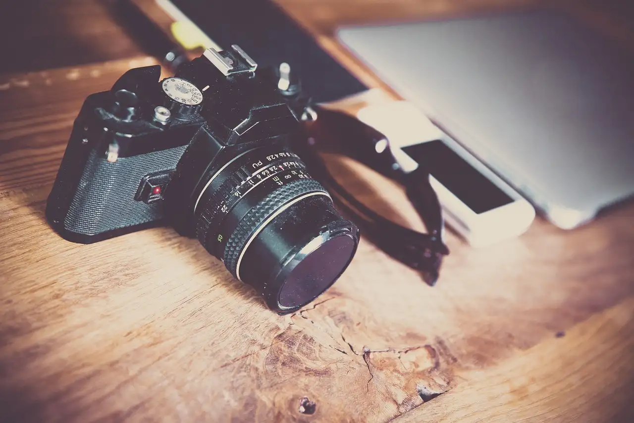 Pourquoi les SLR ont-ils révolutionné la photographie dans les années 50 ?