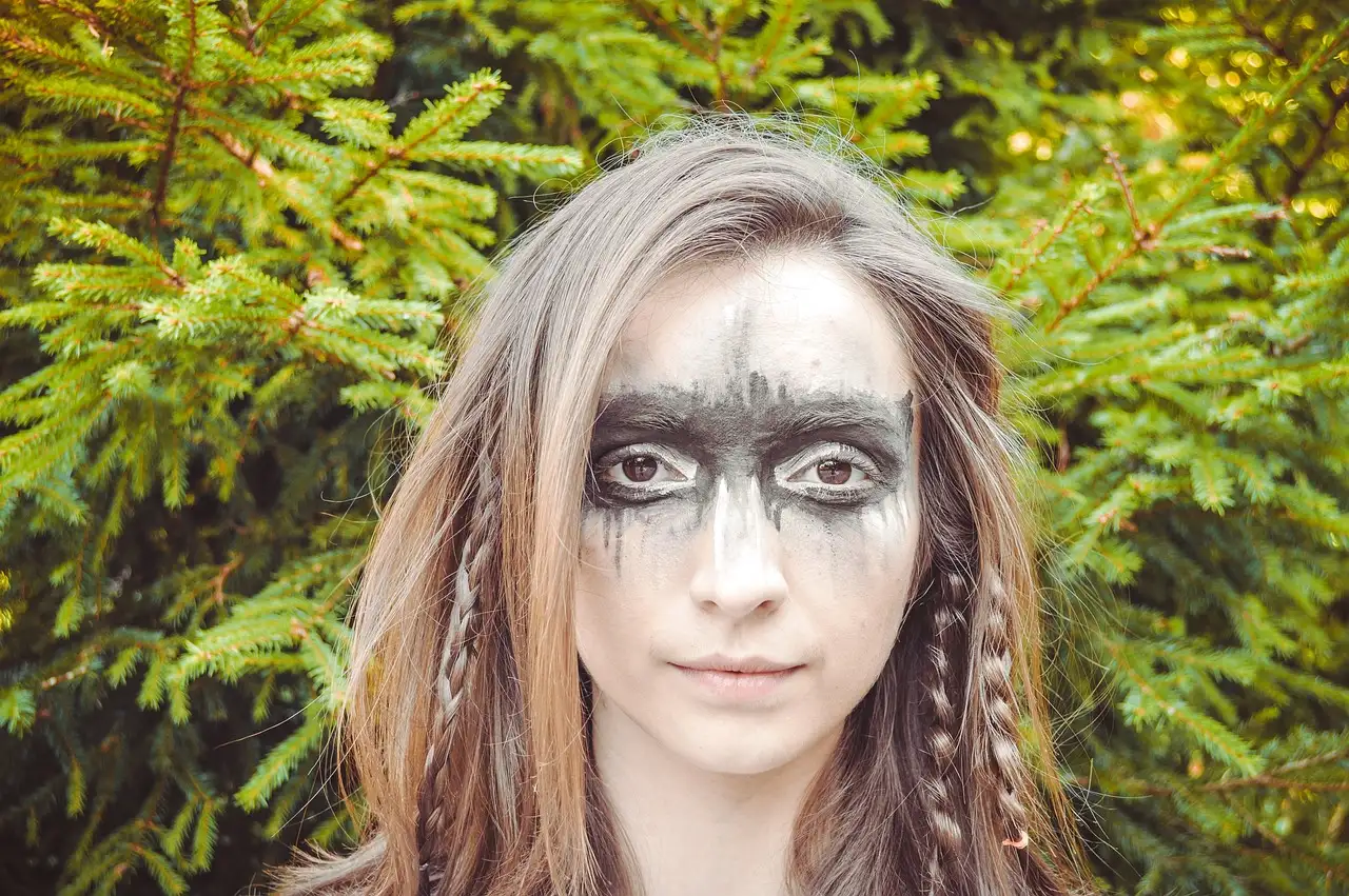 Comment les Vikings exprimaient-ils la symbolique dans leur art ?