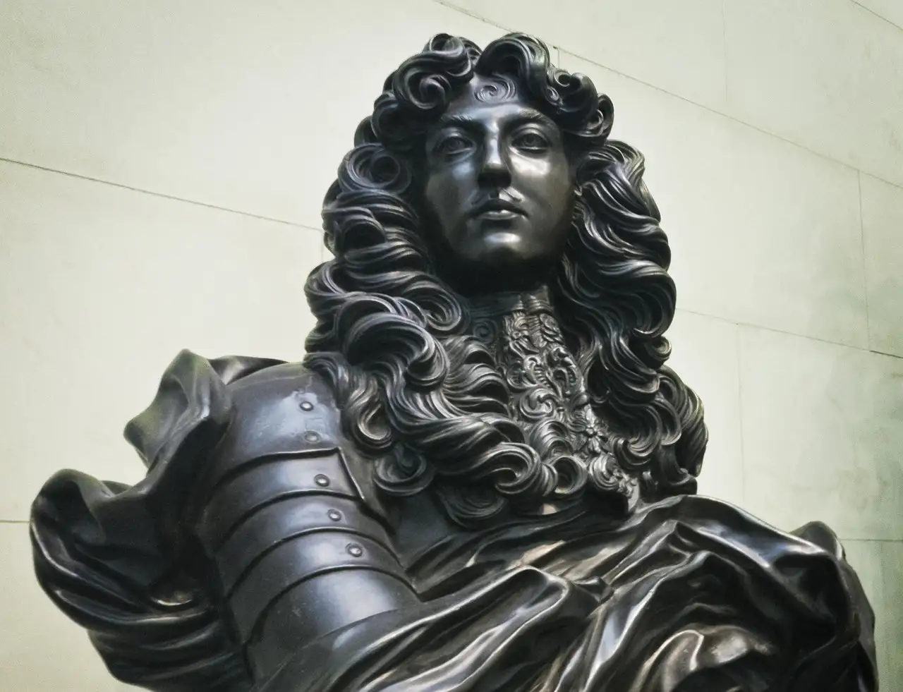 Qui était le Roi Soleil, Louis XIV de France ? Découvrez-le !