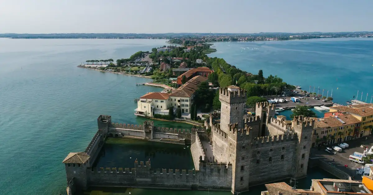 Comment les châteaux étaient-ils à la fois forteresses et résidences ?