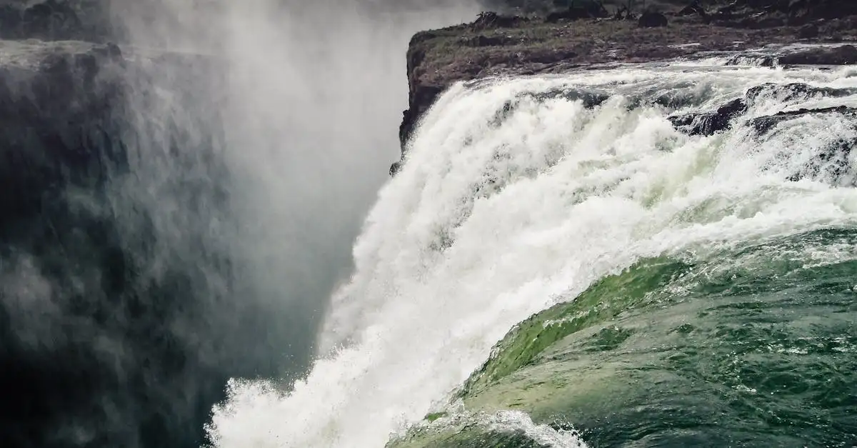 Pourquoi choisir Victoria Falls Town comme destination au Zimbabwe ?