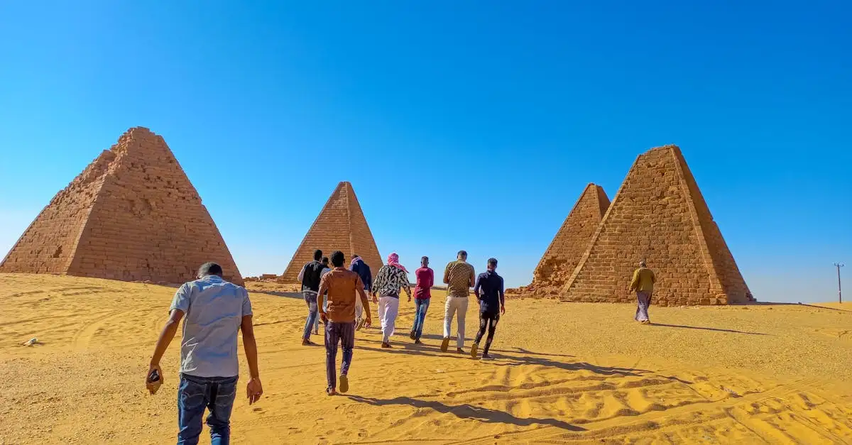 Quelle région du Soudan abrite les pyramides célèbres ?