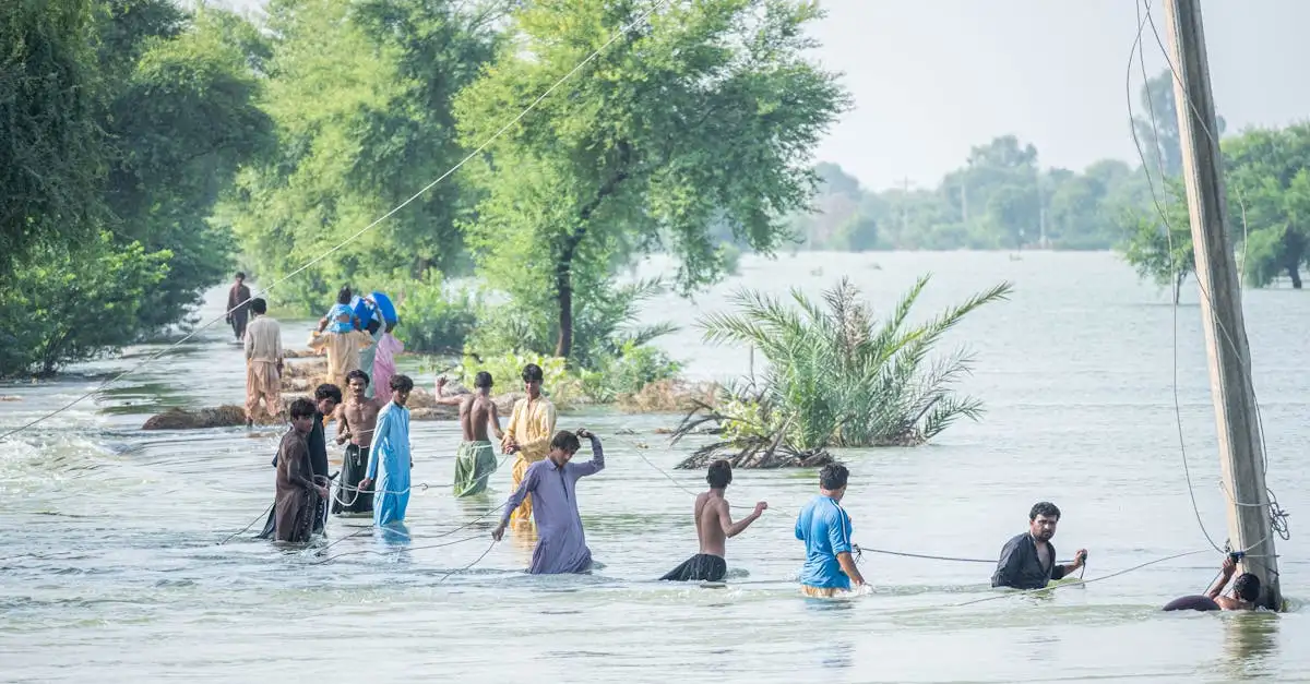Quelles ont été les causes des inondations au Pakistan en 2010 ?