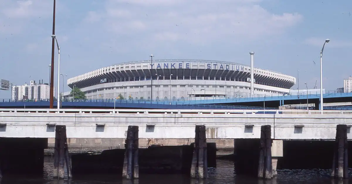Quel est le nom du stade des New York Yankees ?