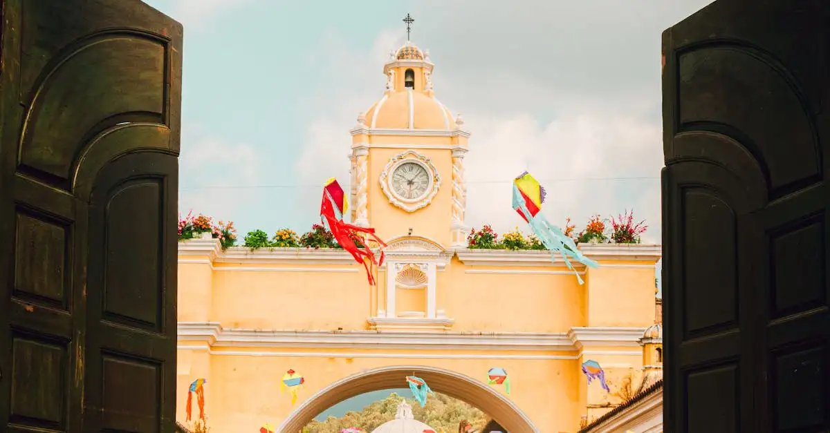 Quelle ville du Guatemala célèbre la Semana Santa ?