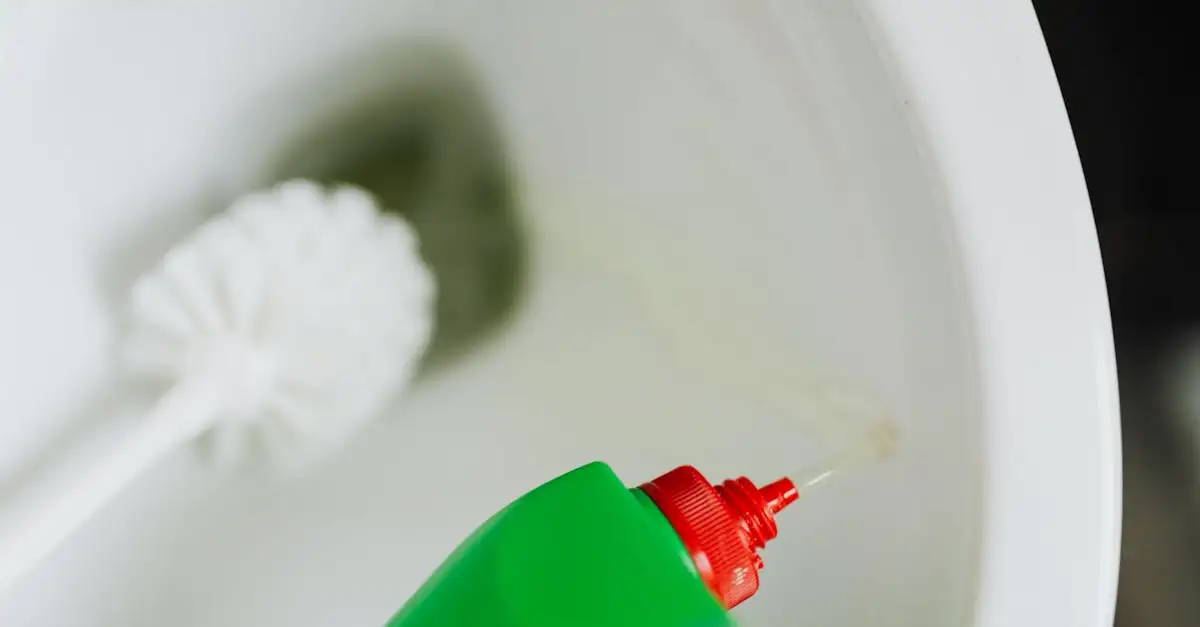 Comment le savon vert élimine-t-il les taches de graisse ?