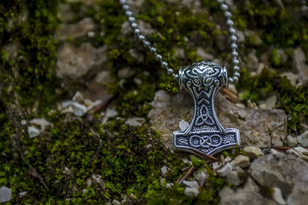 Qui était Thor et quel symbole représente-t-il ?