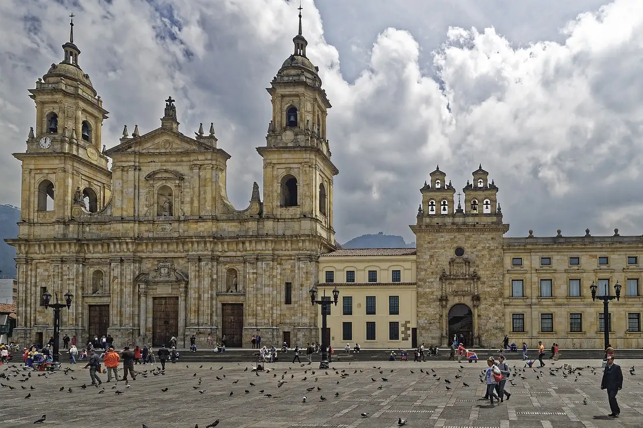 Quelle est la ville où se trouve Bolívar ?