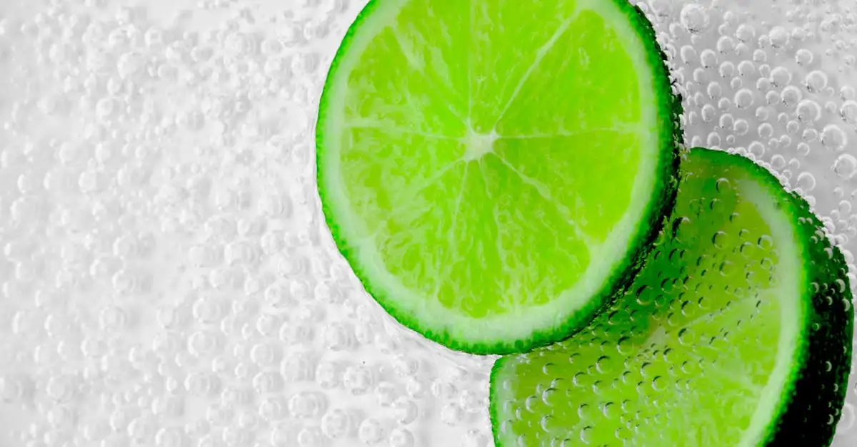 Comment le bicarbonate de soude nettoie-t-il votre tapis ?