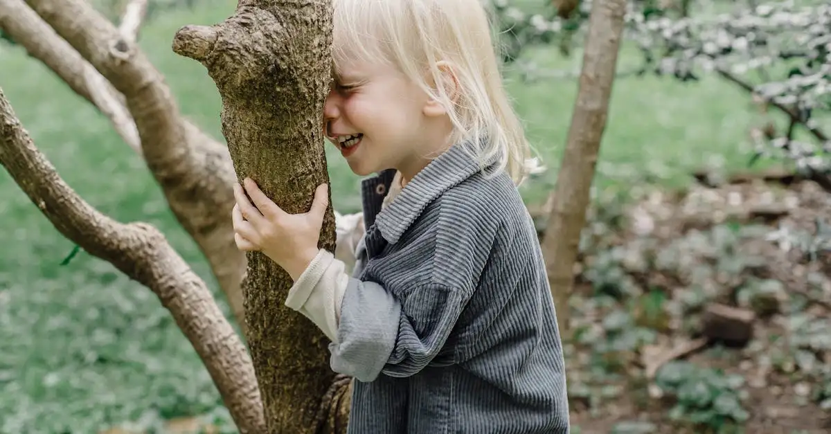 Pourquoi toucher de l'herbe est-il si amusant ? Découvrez-le !