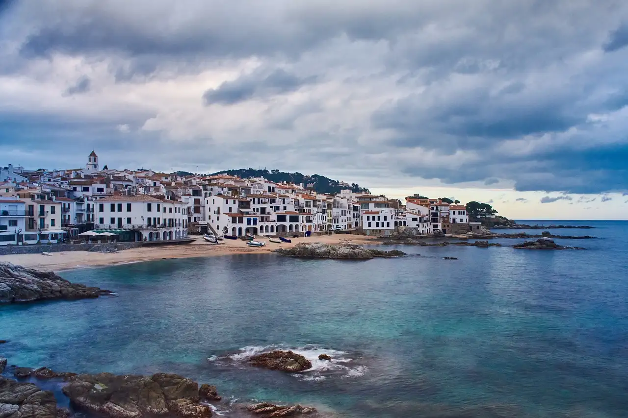 Durée de vol : Amsterdam à Costa Brava, combien de temps ?