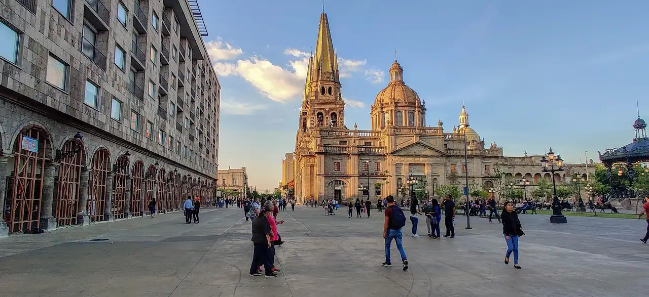Où se trouve le stade de Chivas Guadalajara au Mexique ?