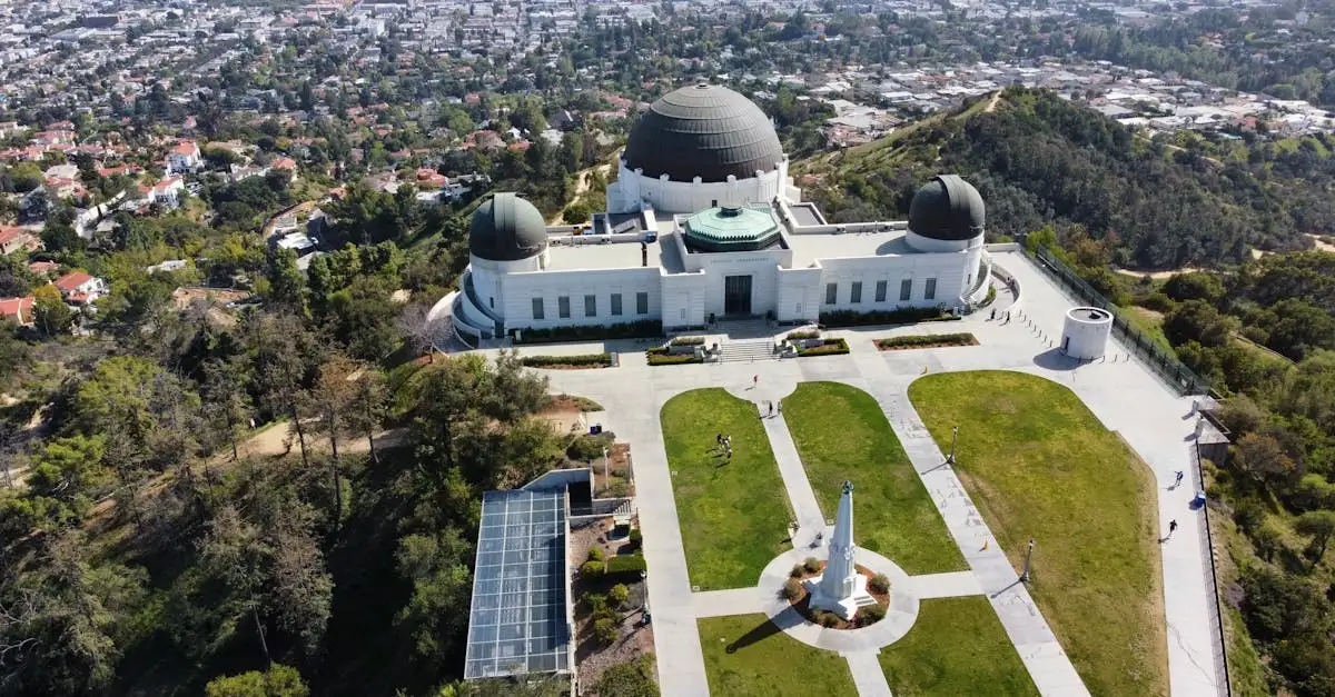 Quelle est la durée d'un vol Amsterdam - Los Angeles (LAX) ?
