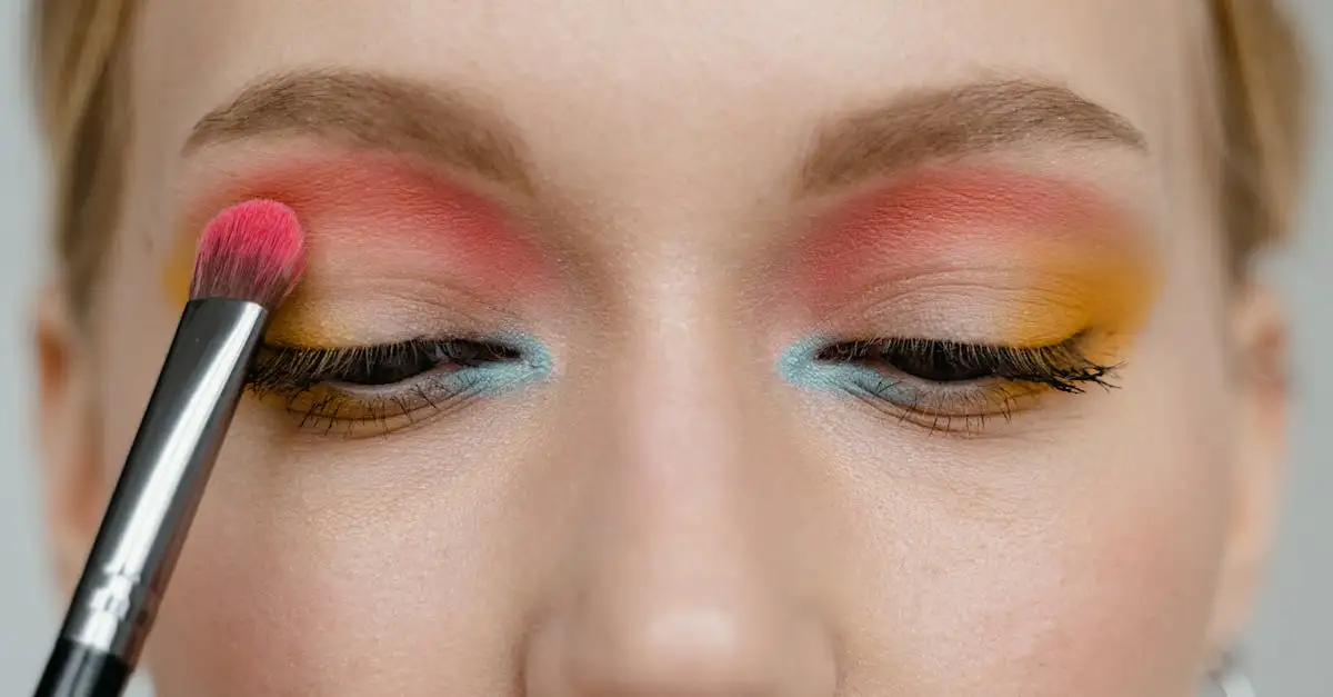 Quelle couleur de fard à paupières pour sublimer les yeux bleus ?