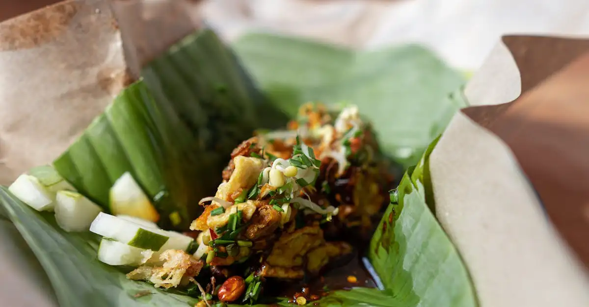 Quels plats associer au nasi kuning pour un repas parfait ?